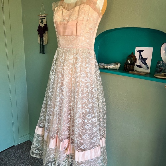 Vintage 1950s Tulle Lace Prom Dress / Vintage Formal Dress - Picture 3 of 7